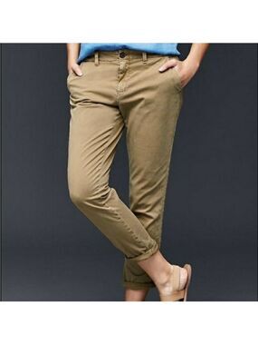 GAP Girlfriend Chinos Tan Mid Rise Twill Trim Khakis
size 4